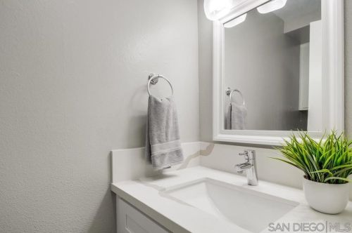 4168 Genesee Ave, San Diego CA  92111-2716 exterior