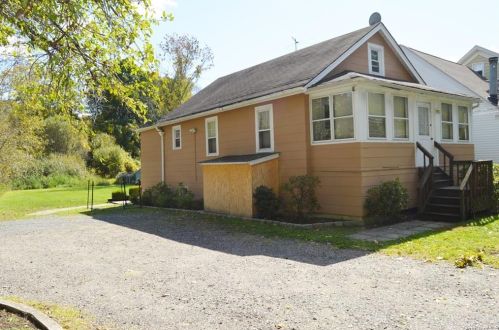 266 Saw Mill River Rd, Millwood, NY 10546-1107