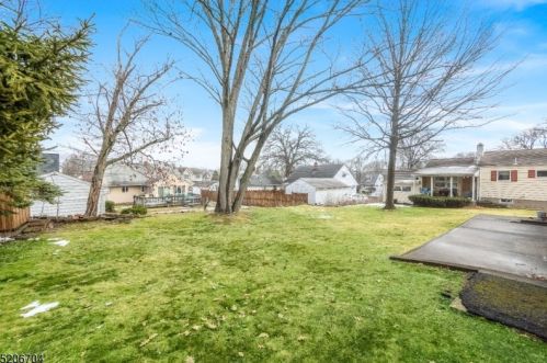 8 Claremont Ave, Paterson NJ  07512-1602 exterior