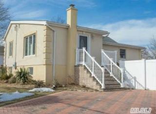 58 Santa Barbara Rd, North Lindenhurst, NY 11757-6732