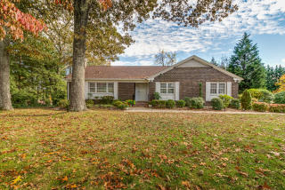 7206 Sheffield Dr, Knoxville, TN 37909-2413
