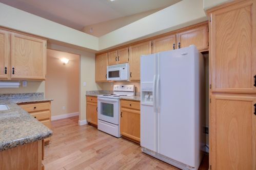 1440 Ranch House Ct, Valley Home CA  95361-8879 exterior