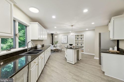 444 Great Falls St, Falls Church VA  22046-2608 exterior