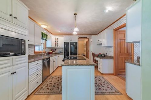 1117 Nicole Renee Dr, Latrobe PA  15650-9635 exterior