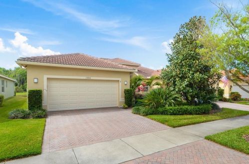 15840 Aurora Lake Cir, Wimauma, FL 33598-4030
