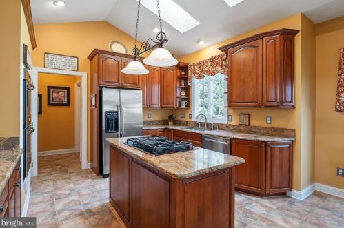 42306 Big Spg Ct, Leesburg VA 20176-6289 exterior