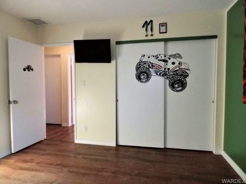 2035 Kingston Dr, Bullhead City AZ  86442-5631 exterior