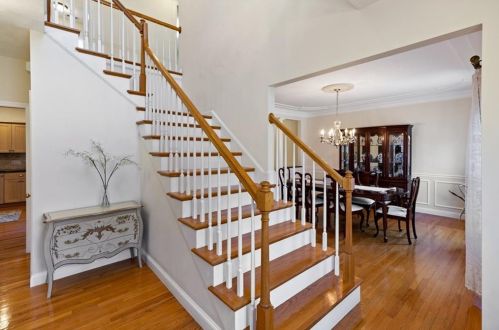 8 Logan Dr, Lincoln RI  02865-1349 exterior