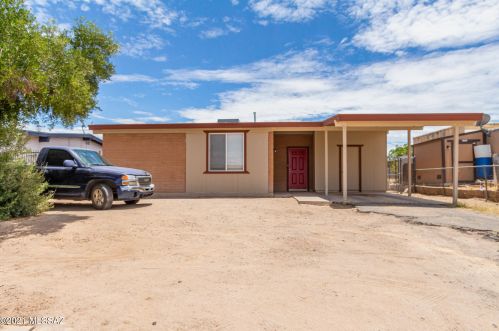 5489 Santa Clara Ave, Tucson, AZ 85706-3190