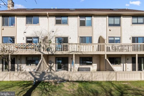 1628 Devon Ct, Yardley PA 19067-5741 exterior