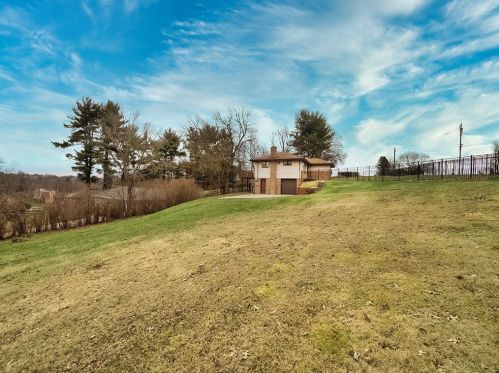 119 Alcott Dr, Sewickley PA  15143-9527 exterior
