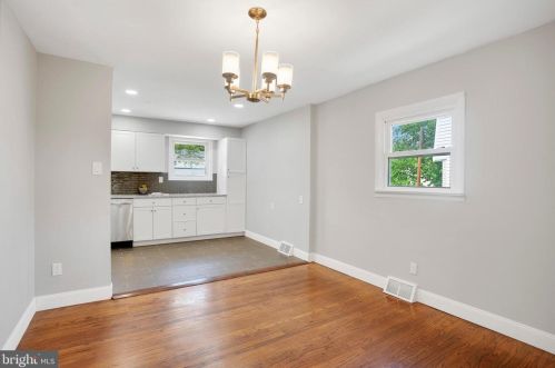 1730 Hills Dr, Norristown PA  19401-5702 exterior