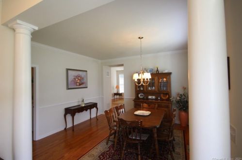 193 Sycamore Dr, Waterbury, CT 06712-1490