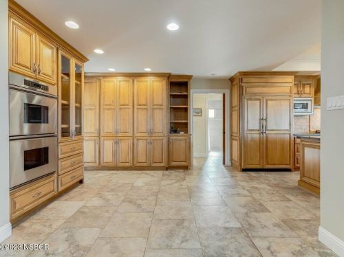 2114 Fallen Leaf Dr, Santa Maria CA  93455-5733 exterior