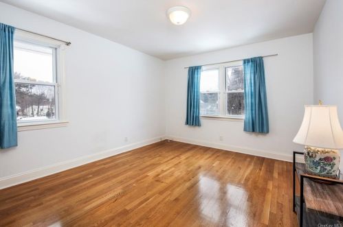 6 Bonwit Rd, Rye Brook NY  10573-1903 exterior