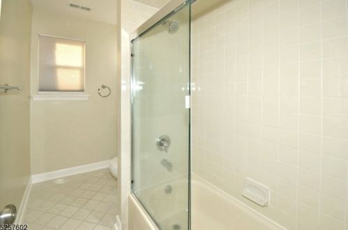 1206 Normandy Ct, Flemington NJ  08822-1853 exterior