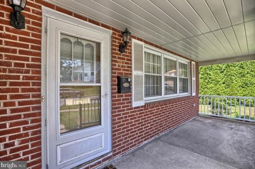 704 25th St, Harrisburg, PA 17111-1104
