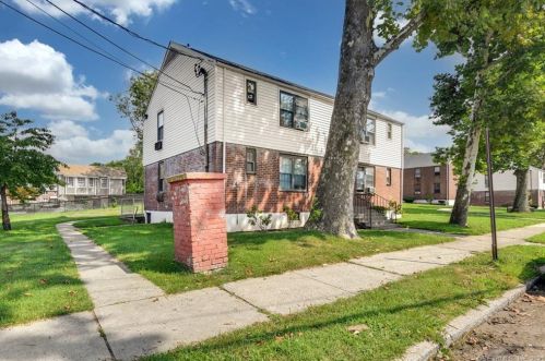 179 Louisiana Ave, Bridgeport CT  06610-1527 exterior