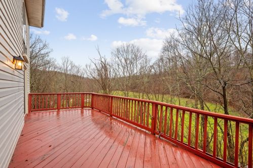 7001 Clubview Dr, Bridgeville PA  15017-1097 exterior