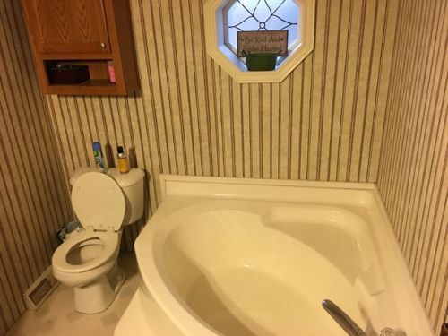 160 Dixon Rd, Cutler, OH 45724-5035