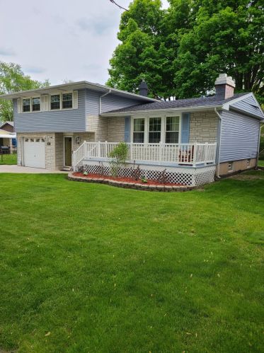 625 66th Pl, Gary, IN 46410-3216