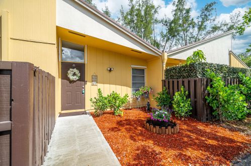 11633 Orange Blossom Ln, Boca Raton, FL 33428-5577