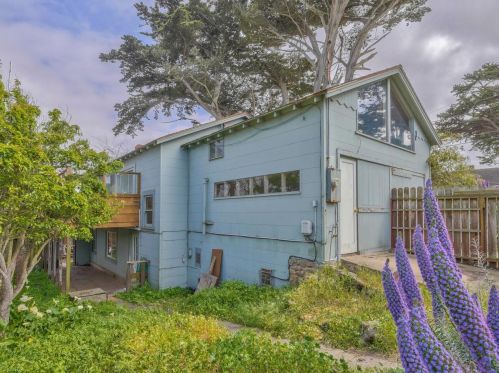 1046 Balboa Ave, Del Monte Park CA  93950-2102 exterior