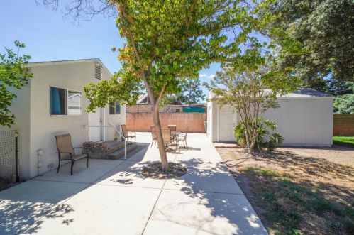 717 El Terino Ave, Modesto CA  95350-5630 exterior
