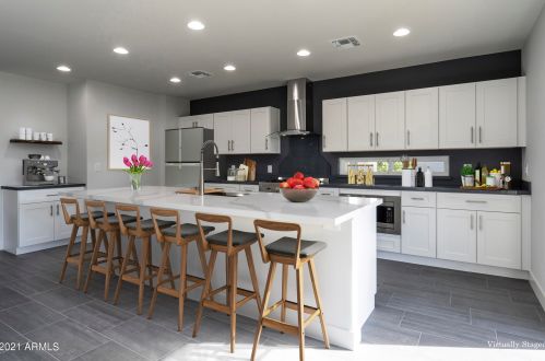 6803 15 St, Phoenix AZ 85040-2321 exterior