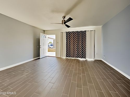 15008 22nd St, Phoenix AZ  85022-4013 exterior