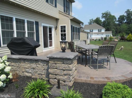 114 Royal Horse Way, Swartzville PA  17569-9353 exterior