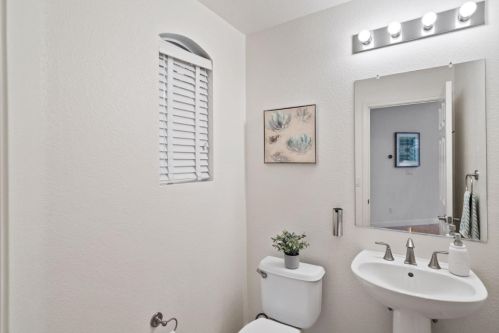 5337 Manderston Dr, San Jose CA  95138-2250 exterior