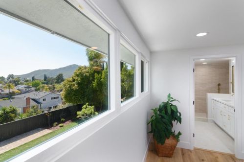 7012 Bobhird Dr, San Diego CA 92119-1404 exterior