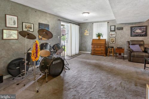 65 Woodland Dr, Shrewsbury PA  17361-1233 exterior