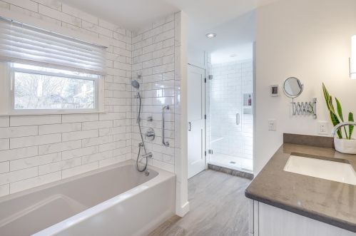 325 Pilgrim Spg Rd, Wellfleet MA 02667-6903 exterior