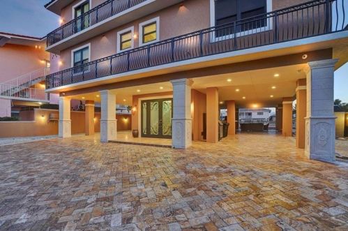 175 Lorelane Pl, Key Largo, FL 33037-4201