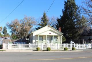 316 Clara Ave, Ukiah, CA 95482-4006