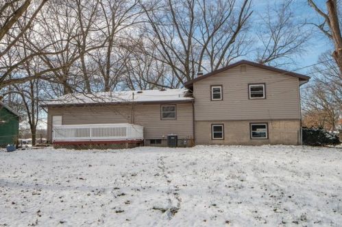 54570 Bethany Dr, Mishawaka IN  46545-2221 exterior