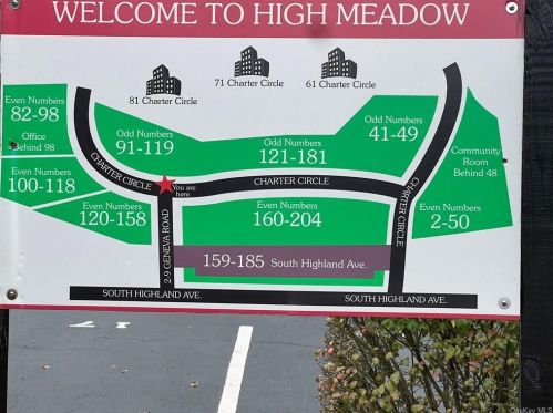 190 Charter Cir, Crotonville NY  10562-6012 exterior