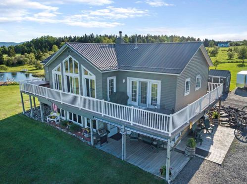 794 Reed Rd, Columbia, NH 03576-3832