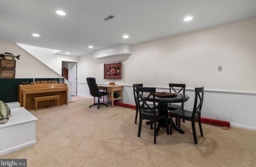 1583 Candace Ln, Yardley PA 19067-4484 exterior