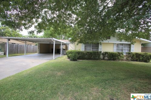 2302 Anaqua Ave, Victoria, TX 77901-3576