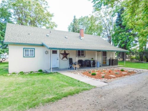 141 Orchard Rite Rd, Yakima, WA 98908-9632