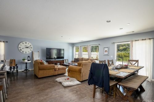 4167 Ladrillo St, Lake Elsinore CA  92530-2016 exterior