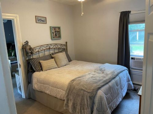 8 Ballou Ave, Lincoln RI  02865-2806 exterior