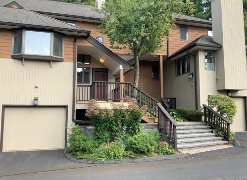 12 Stratford Park, Bloomfield, CT 06002-2143
