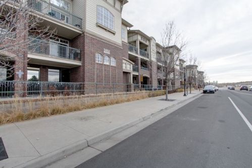 3852 Dallas St, Denver CO  80014-7425 exterior