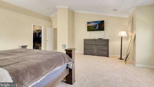 117 Alpine Dr, Leesburg VA  20175-6126 exterior