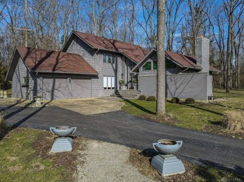 1333 State Route 725, Camden, OH 45311-8906