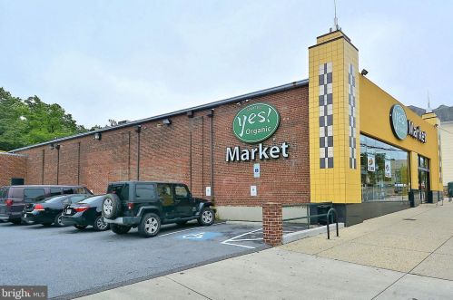 3915 9th St, Washington, DC 20017-3648